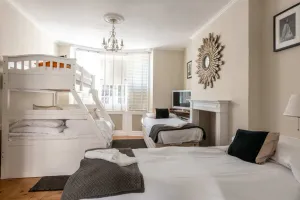 Image of Brighton Pierhouse