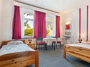 Image of Alluring Apartment in Klein Pravtshagen With Garden