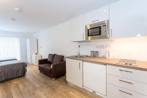 Image of Spacious studio apartment in the heart of Oldham