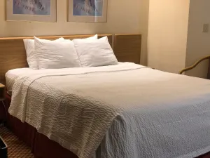 Image of Airport Lodging Inc.