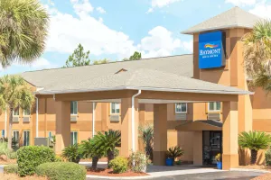 Image of Lux Hotel