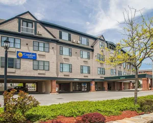 Image of Comfort Inn at Newport Beach Middletown