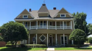 Image of Captain's House on the Lake