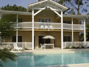 Image of Villa in Aquitaine with Private Pool  Beach