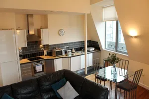 Image of Spacious City Centre Apartment with 2 En suites