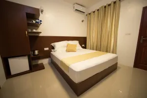 Image of Hideaway Inn