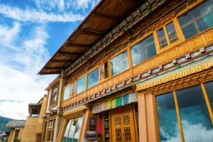 Image of Huksum House