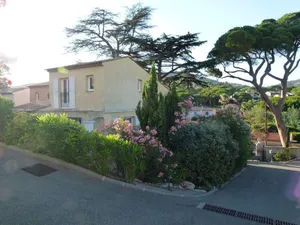 Image of Maison conviviale avec vue sur la montagne à Sainte-Maxime