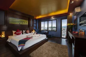 Image of Saparis Hotel