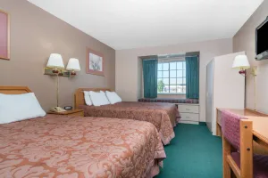 Image of Super 8 by Wyndham Fargo Airport