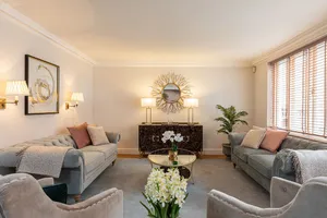 Image of Exclusive Knightsbridge Townhouse with Parking