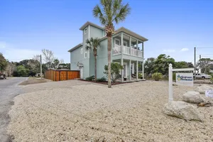 Image of 20111 Alta Vista - Fantasea