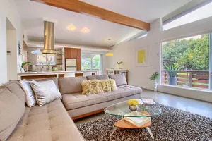 Image of Travis Heights Modern 1
