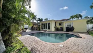 Image of Tropical Oasis Fantastic 4 BD 3 BTH Home