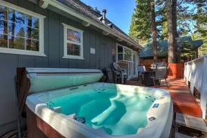 Image of Lone Pine Lodge