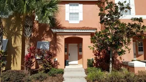 Image of 3br, 2.5ba Townhome W/ Sunny Rear Yard 3 Bedroom Townhouse by Redawning
