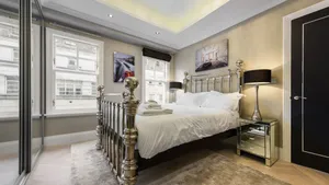 Image of Luxury 1BR Tower Bridge London