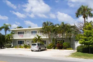 Image of Palm Cay 6