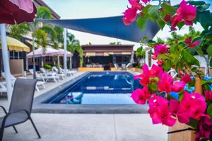 Image of 4 Palms Resort
