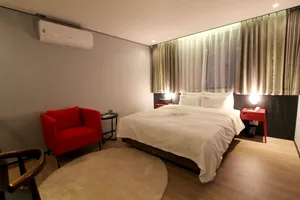 Image of Londoner Hotel