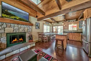 Image of 1581 Tionontati St Home