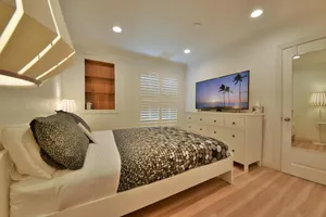 Image of Lovely Modern & Cozy Studio w/AC & Parking