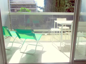 Image of logement climatisé à Juan les Pins dans résidence avec piscine