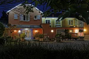 Image of Hôtel Les Pyrénées - Restaurant La Pergola
