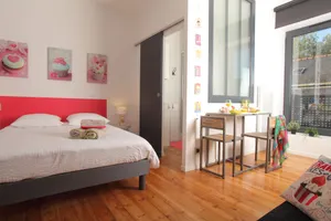 Image of DORMIR EN VILLE - À 450 m du centre historique