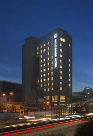 Image of Gold River Hotel