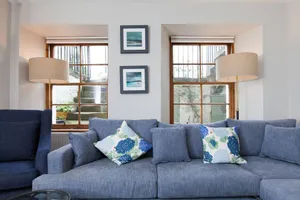 Image of Stylish 2BR Flat for 5 in the Heart of Edinburgh