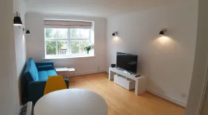 Image of BookedUK: Stylish Apartment in a central location