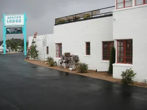 Image of Apache Lodge