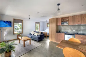 Image of Freycinet Stone Studio 7 - Quartz