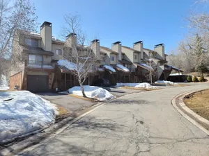 Image of Circle J Club