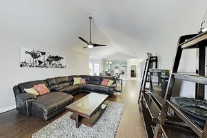 Image of New Listing! Beach Bliss W/ Porch & Pool 3 Bedroom Condo