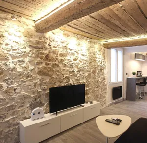 Image of GregBnb - T2 Ancien et moderne - PARKING INCLUS - 15min Gare