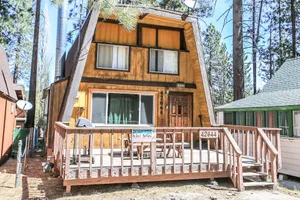 Image of Prescott's Place - Adorable Gambrel Style Cabin close to Bear Mountain! Hot Tub, Board Games!