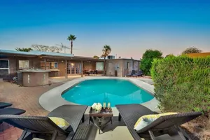 Image of Delcoa Retreat 6br Scottsdale Pool House