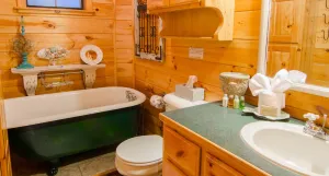 Image of Breathless Cabin Includes Free Wifi, Parking Onsite, Private Hot Tub, and BBQ by Redawning