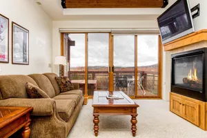 Image of 2br Newpark  With Hot Tub 2 Bedroom Townhouse