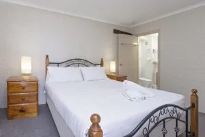 Image of Tanderra 10 on Park Road