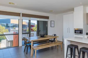 Image of 13 Shore Place