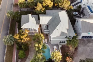 Image of Pineapple - Spectacular Destin Getaway w Pool & Deck