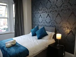 Image of Lyndhurst House