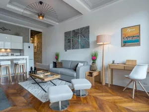 Image of Host inn Lyon - Appartement de Luxe aux Terreaux & Jacuzzi