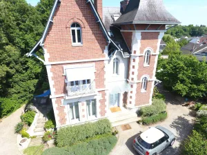 Image of Les Dameraudes