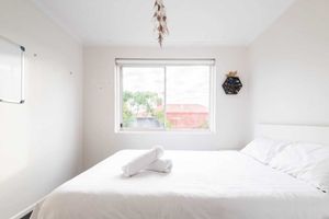 Image of Sunny 1 Bedroom Apartment in St Kilda Near the Beach