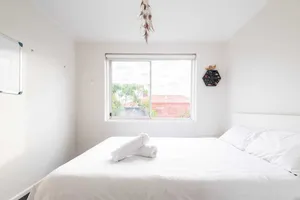 Image of Sunny 1 Bedroom Apartment in St Kilda Near the Beach