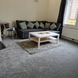 Image of Sleek 2BD Flat Centrally Located in Glasgow